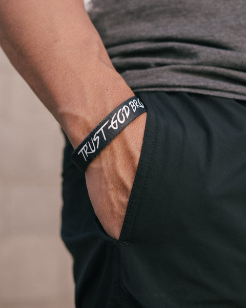 BLACK TGB ELASTIC WRISTBAND