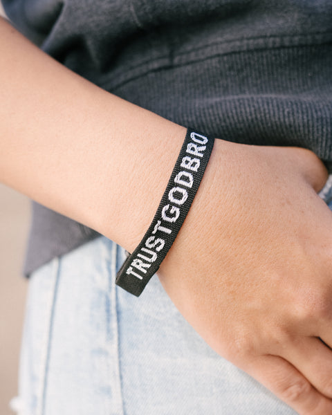 BLACK TGB ADJUSTABLE BRACELET